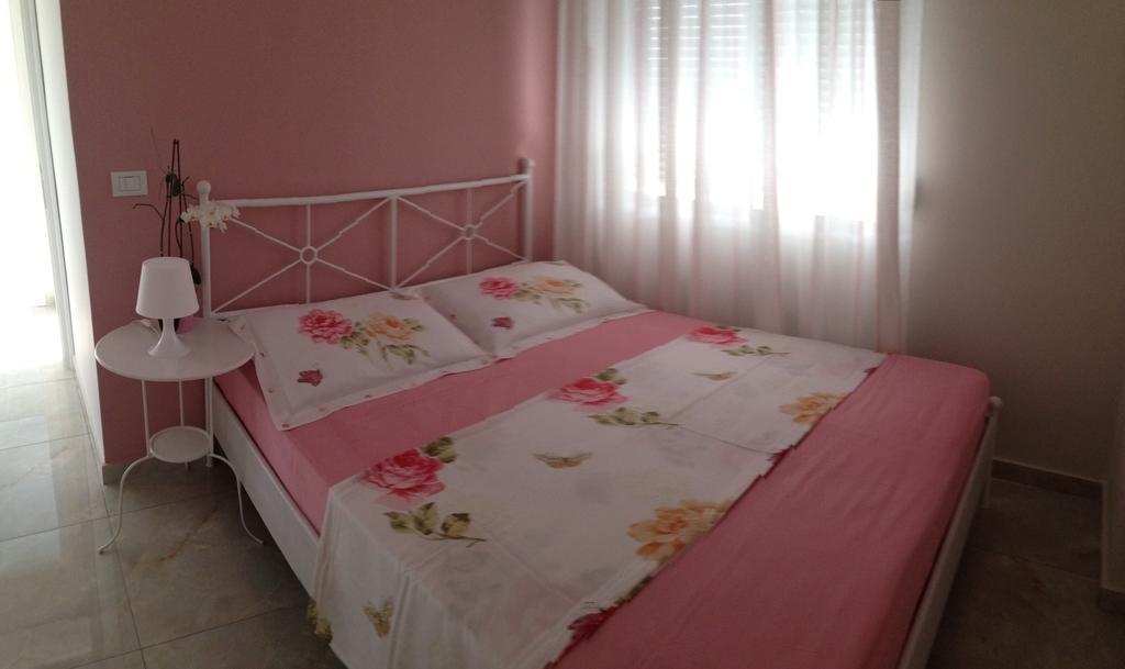 Amarilis Luxury Apartment Sarandë Værelse billede