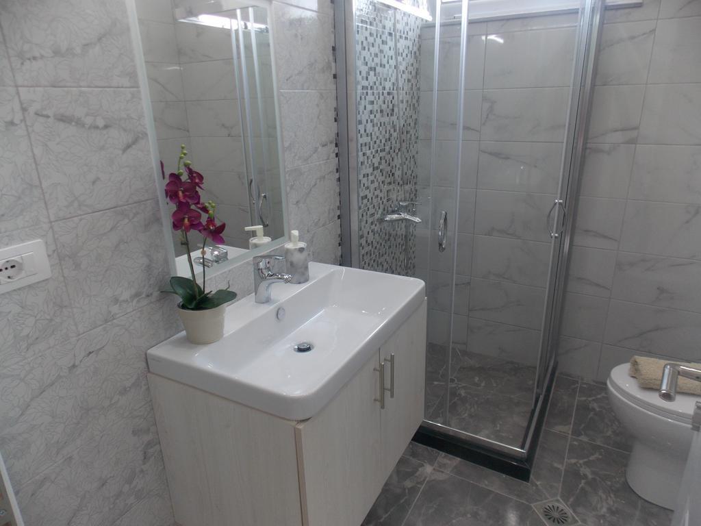 Amarilis Luxury Apartment Sarandë Eksteriør billede